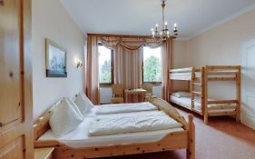 Privatzimmer & Ferienwohnung Heiliger Brunnen
